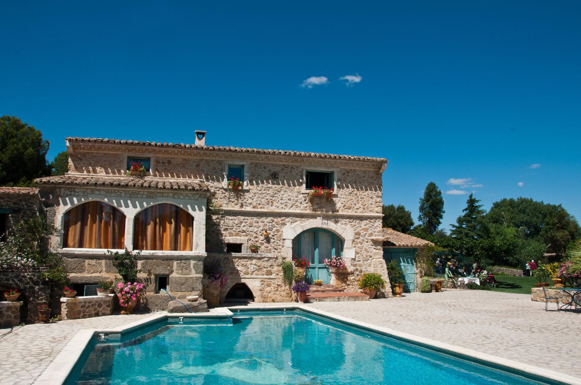 villa with pool